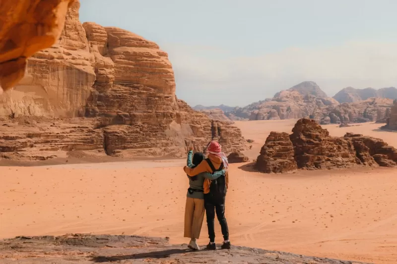 Tour Wadi Rum dal Porto di Aqaba di 6 Ore